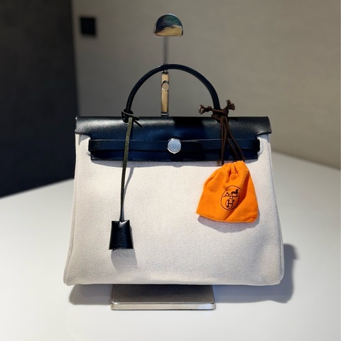 Hermes Herbag 31 肩背包 （黑白兩色替換袋）