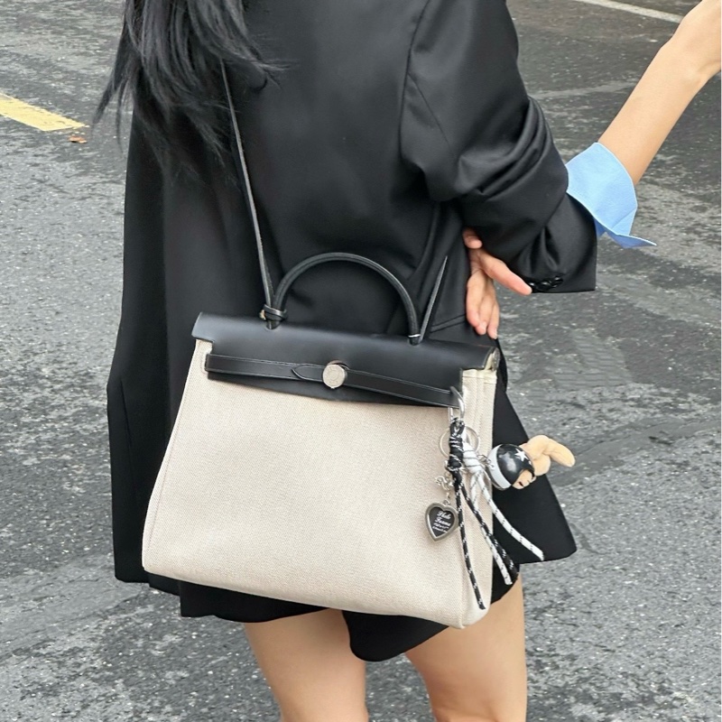 Hermes Herbag 31 肩背包 （黑白兩色替換袋）-23
