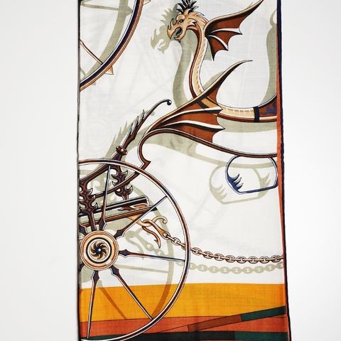 Hermès Voitures en Equilibre 140喀什米爾與真絲混紡 「平衡馬車」 羊絨方巾