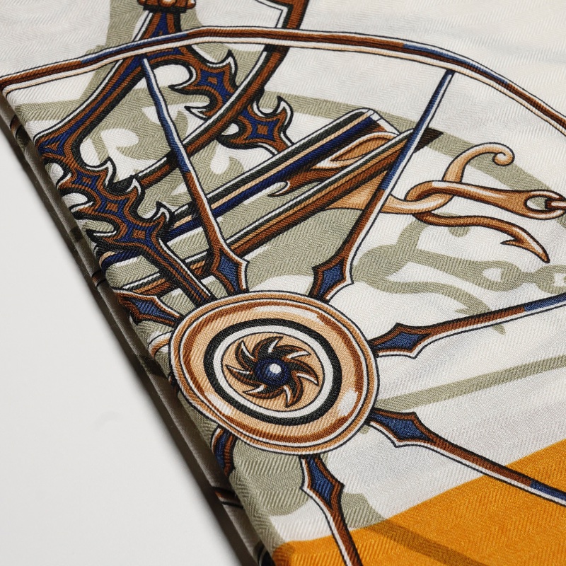 Hermès Voitures en Equilibre 140喀什米爾與真絲混紡 「平衡馬車」 羊絨方巾-1
