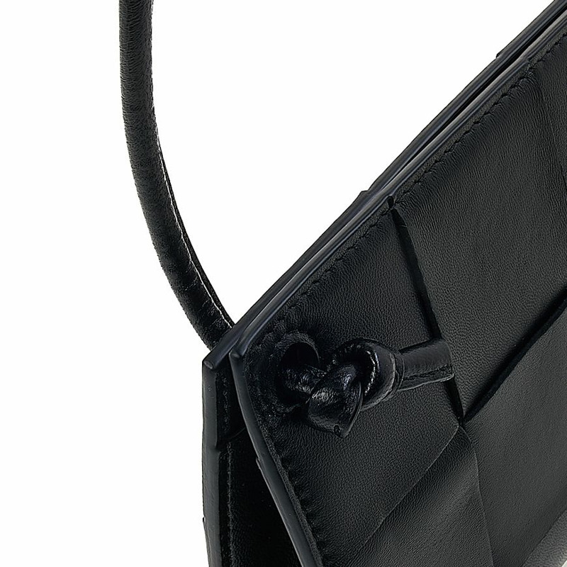 BOTTEGA VENETA 女士卡帶斜背包 755842 VCQC2 8425-6