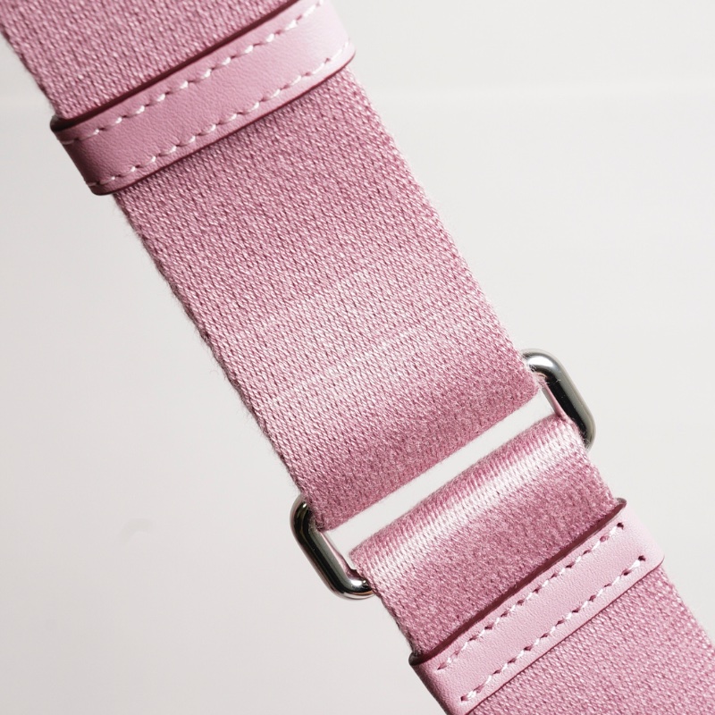 Coach雲朵麻將包/斜背包 附背帶（粉紫色）-11