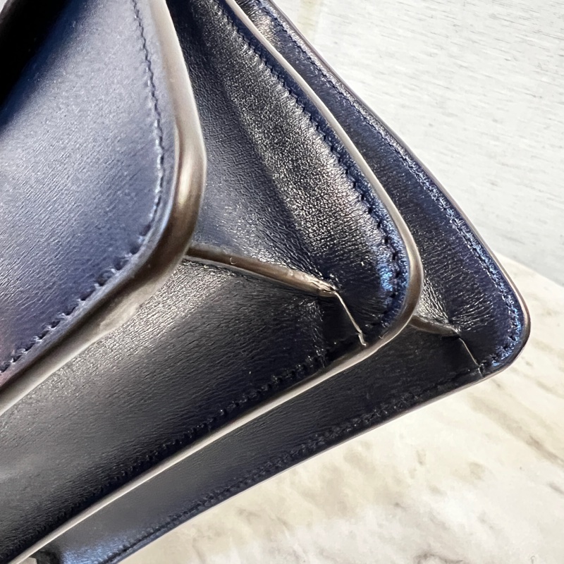Cartier 深藍滑面牛皮銀釦美洲豹翻釦下蓋手提肩斜背包-8