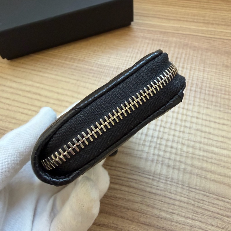 ®️✨近全新 CHANEL 黑銀短夾 荔枝牛皮-4