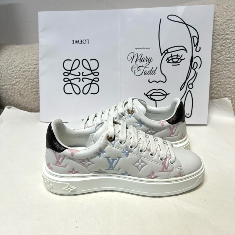 99新LV/路易威登 Time Out 皮革板鞋系帶防滑低幫休閒厚底滑板鞋女款 白藍粉色 簡單百搭網球高爾夫運動鞋驢鞋 尺碼36.5-3