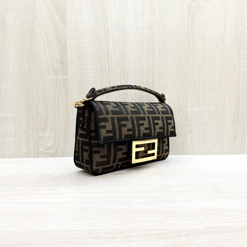 FENDI迷你法掍棕色FF提花布料提把斜背包8BS017-3