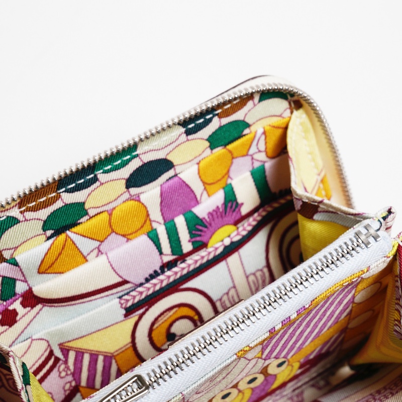 Hermes Nata奶油白silk in compact短夾錢包-5