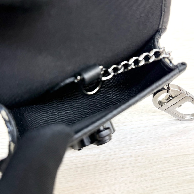 DIOR藍色老花MINI GALLOP馬鞍耳機包-8