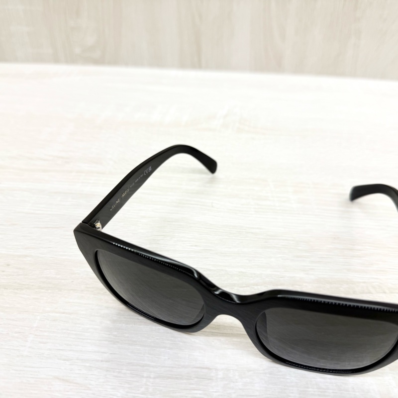 CELINE黑色大框MONOCHROMS 03墨鏡4S198-9