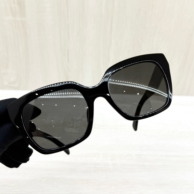 CELINE黑色大框MONOCHROMS 03墨鏡4S198-11