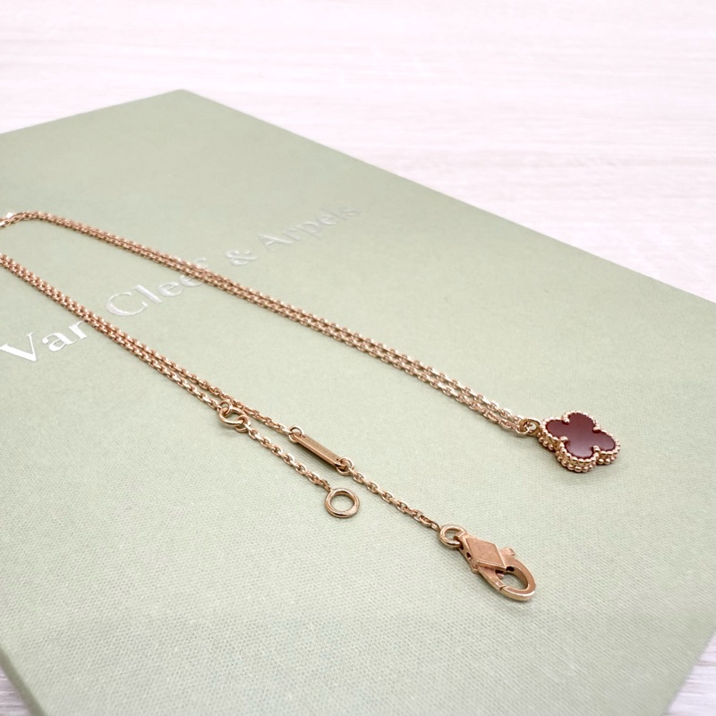 VCA 18K玫瑰金 紅玉髓mini Sweet Alhambra吊墜VCARN59M00-2