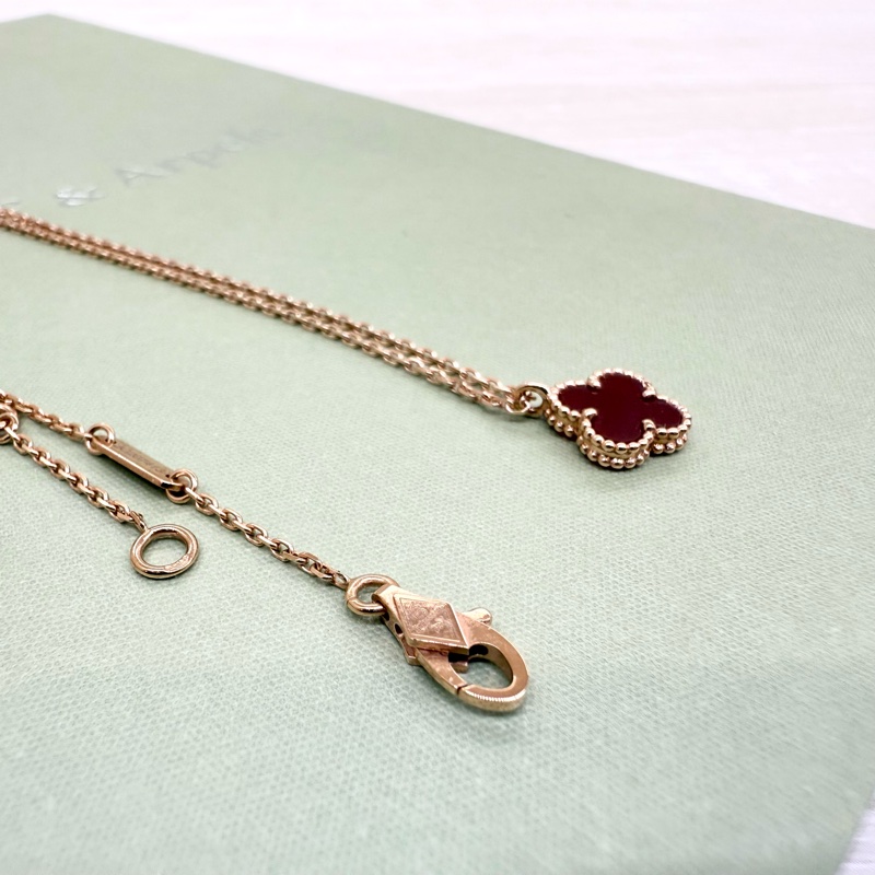 VCA 18K玫瑰金 紅玉髓mini Sweet Alhambra吊墜VCARN59M00-3