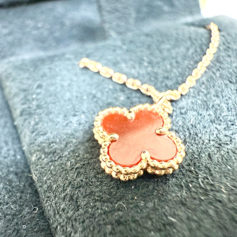 VCA 18K玫瑰金 紅玉髓mini Sweet Alhambra吊墜VCARN59M00-7