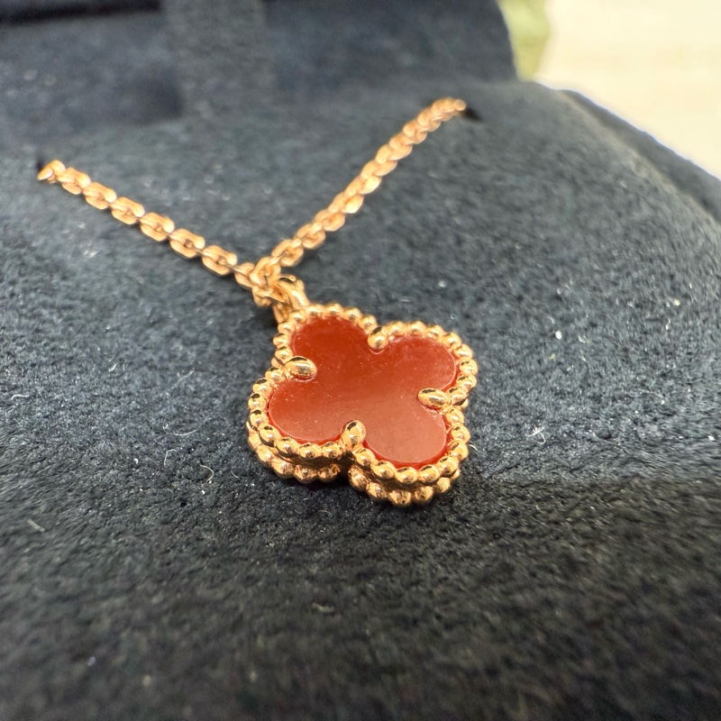 VCA 18K玫瑰金 紅玉髓mini Sweet Alhambra吊墜VCARN59M00-8