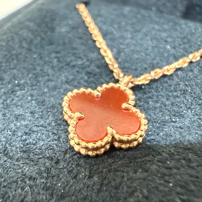 VCA 18K玫瑰金 紅玉髓mini Sweet Alhambra吊墜VCARN59M00-10