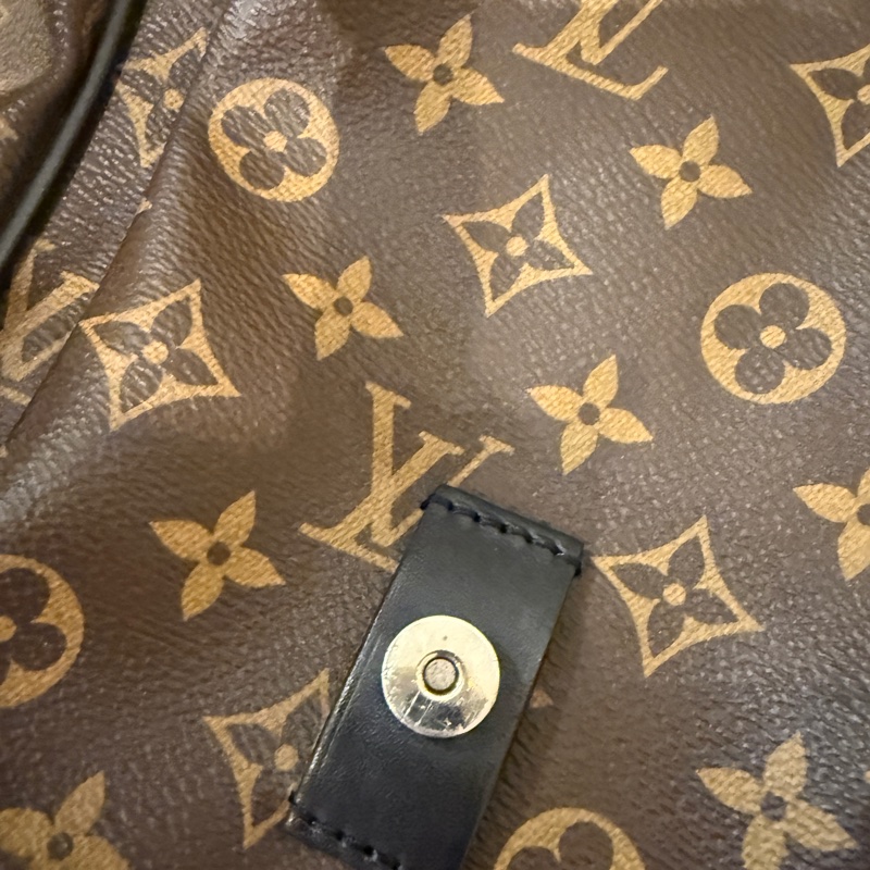 LOUIS VUITTON M41643 斜背包-30