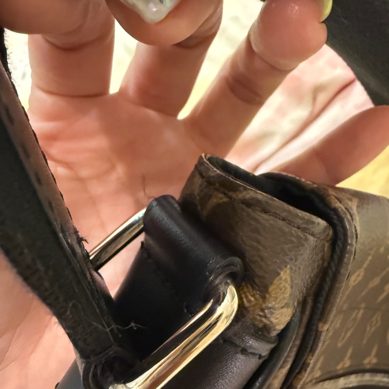 LOUIS VUITTON M41643 斜背包-36