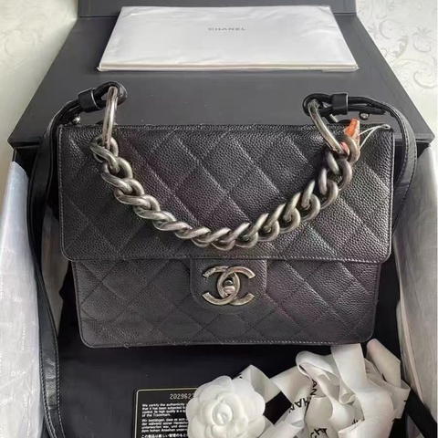 Chanel孟買包 24*28*8  99新配件齊全