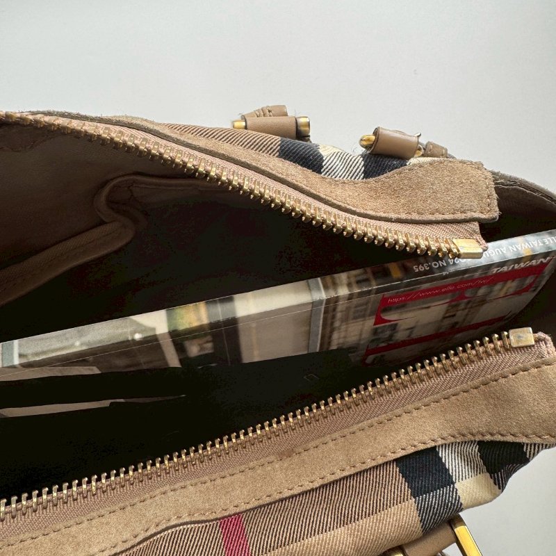 BURBERRY 經典格紋手提包-25