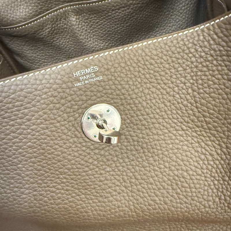 Hermes lindy30 大象灰  要買 這尺寸真的不大-13