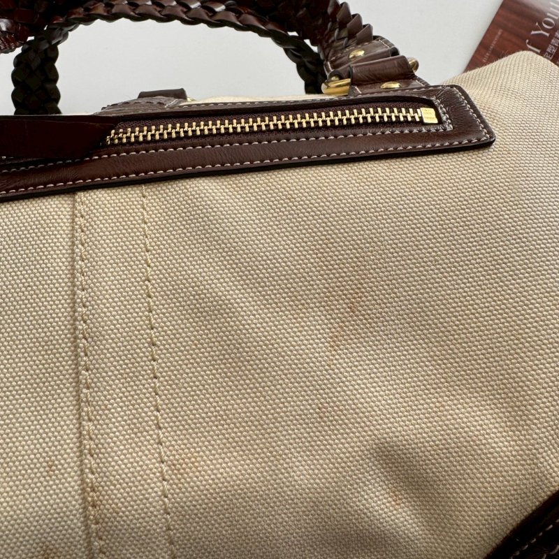 COACH 米白帆布拚咖色肩背包-6