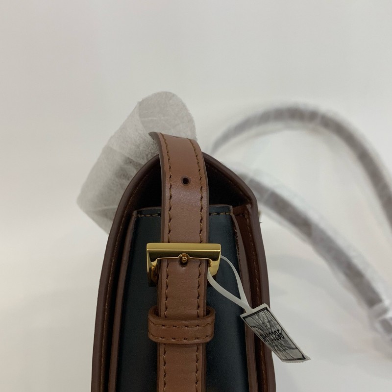 Burberry/巴寶莉棕色全皮單肩斜挎包。-13