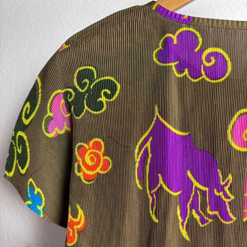 絕版收藏 ::三宅一生 Issey Miyake :: Pleats Please PP 鬥牛雲圖樣 秋香色外罩衫 上衣 3號-10