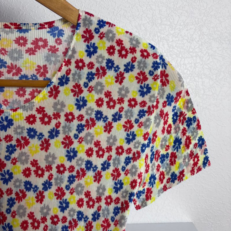 絕版收藏 ::三宅一生 Issey Miyake :: Pleats Please PP 白底彩花花圖樣短袖上衣 3號-1