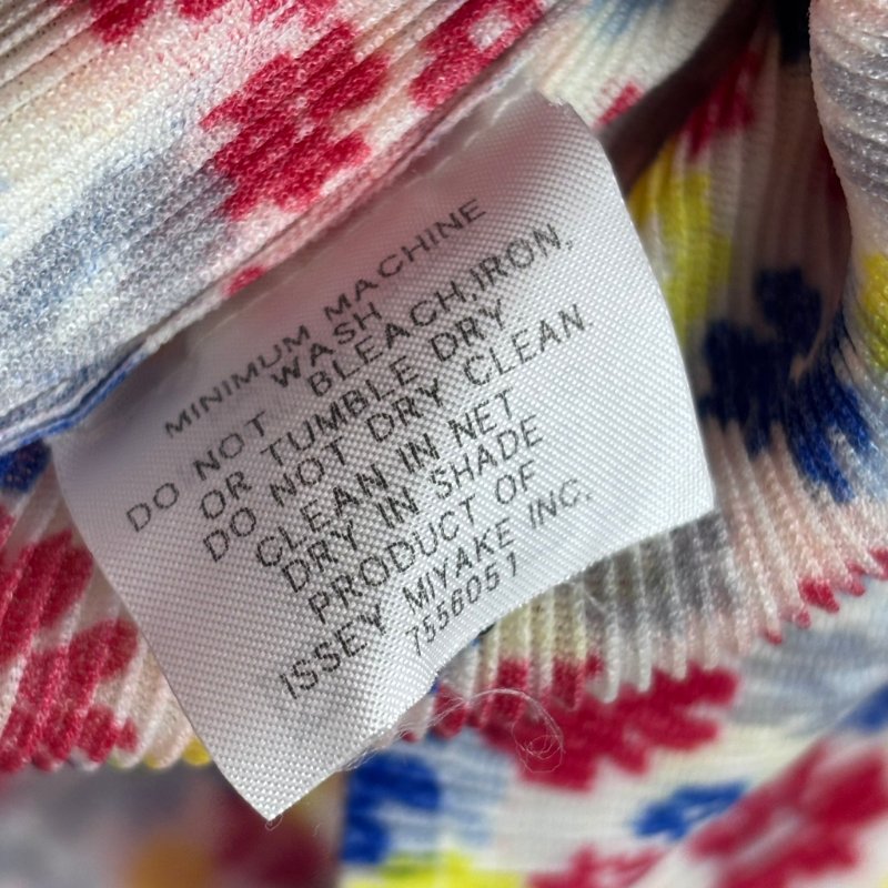 絕版收藏 ::三宅一生 Issey Miyake :: Pleats Please PP 白底彩花花圖樣短袖上衣 3號-9