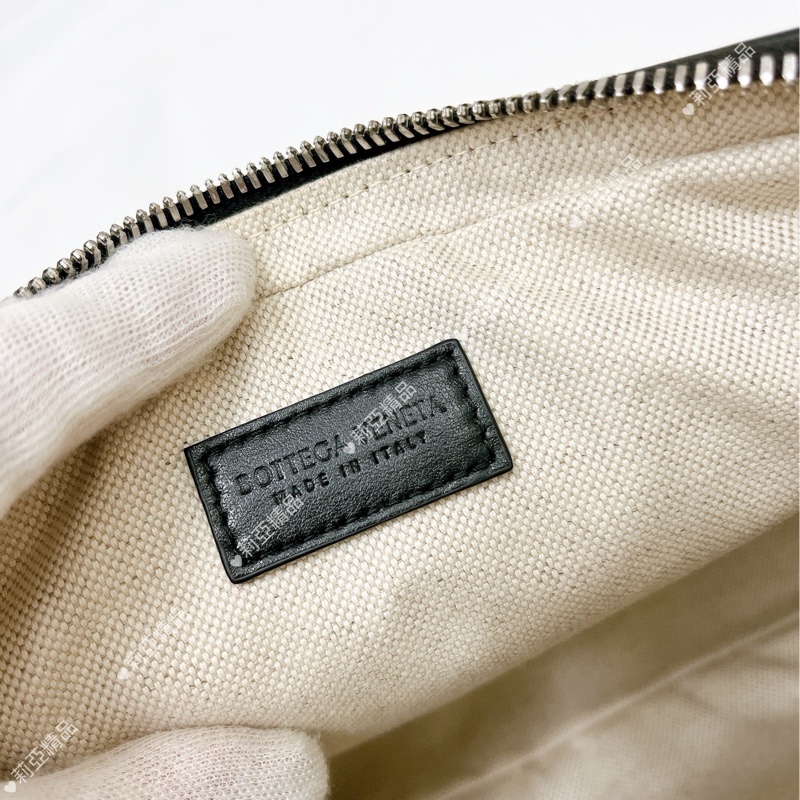 莉亞精品♡ BV 編織手拿包 黑色大款 9新-10