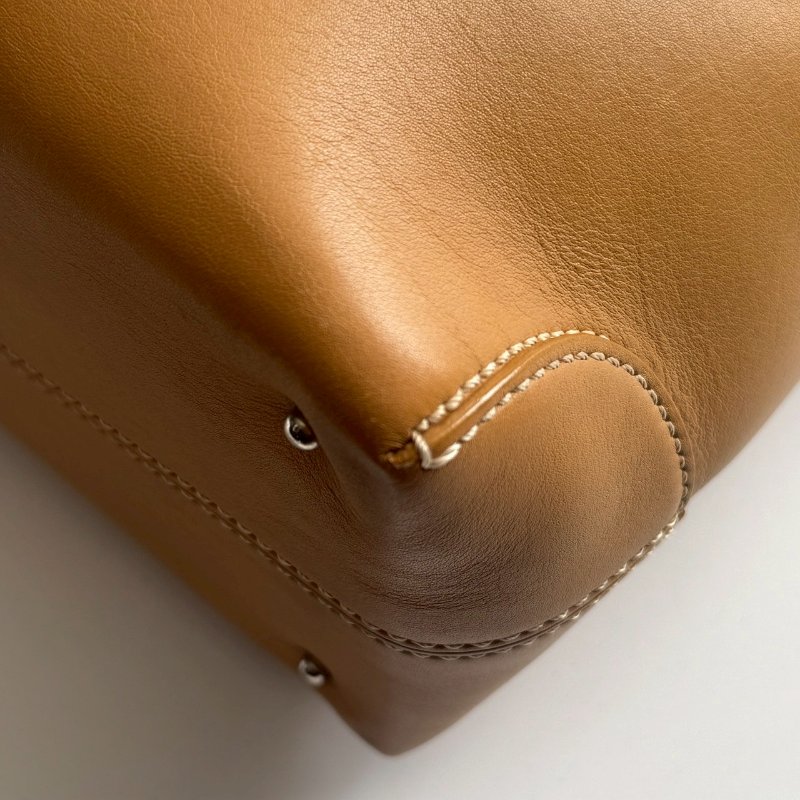 TODS 駝色耐用皮革拉鏈手提包-3