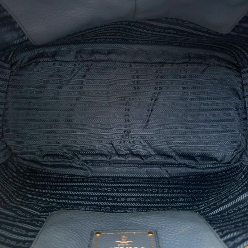 PRADA 藍色經典立體三角牌防刮牛皮手提兩用包-2