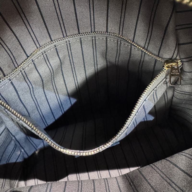 LV Sorbonne 黑壓紋牛皮後背包-9