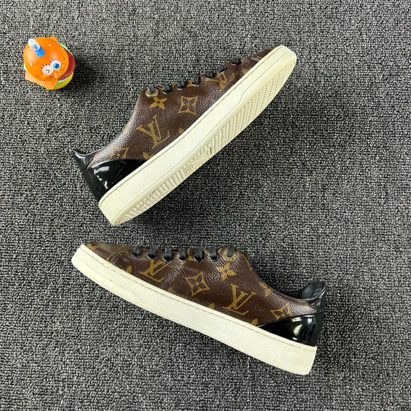 Louis Vuitton路易威登老花板鞋 尺碼：35 詳情：整體成色不錯 下地次數不多 經典-2