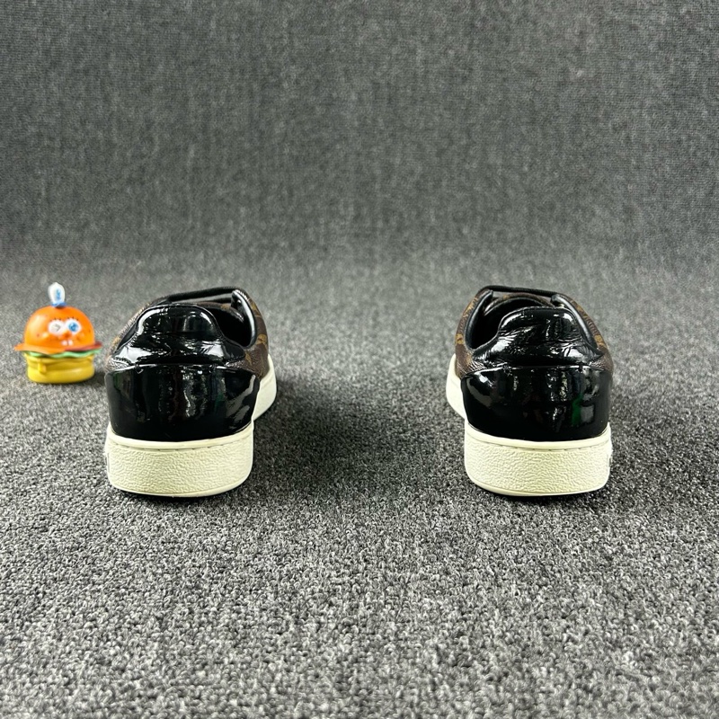 Louis Vuitton路易威登老花板鞋 尺碼：35 詳情：整體成色不錯 下地次數不多 經典-3