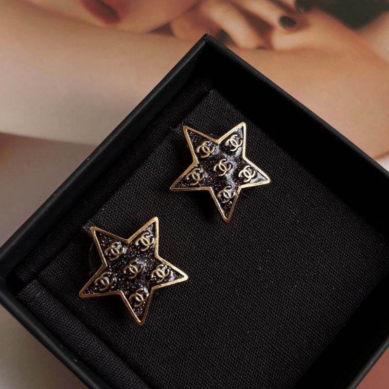 ::CHANEL:: 24C 星空黑紫系閃亮星星穿式耳環 ABC698-0