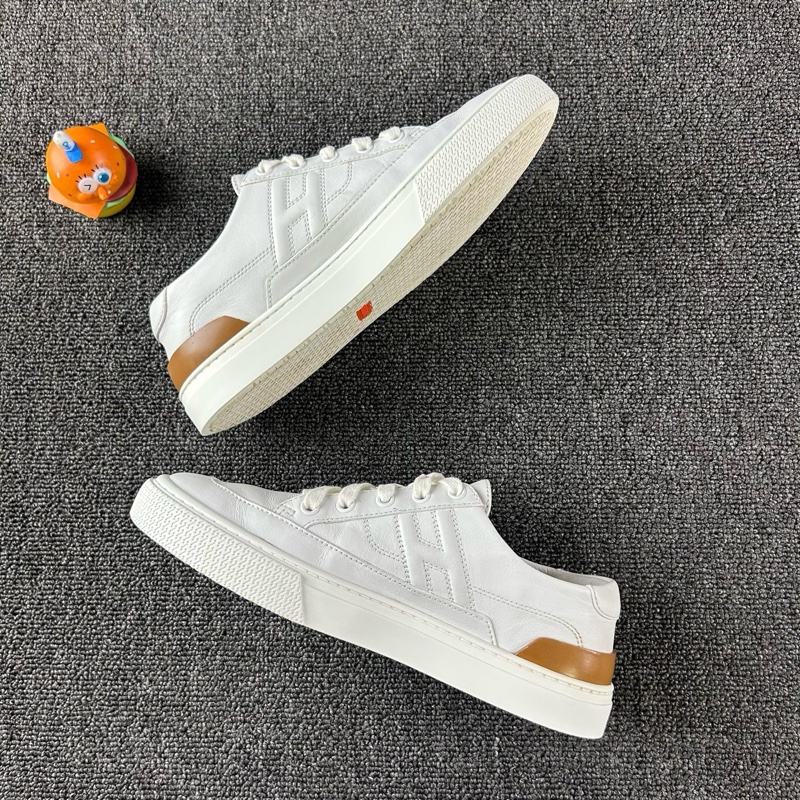 97新 Hermes愛馬仕白色板鞋 尺碼：38 白色簡約時尚 徽標低調大氣  HB5017-2