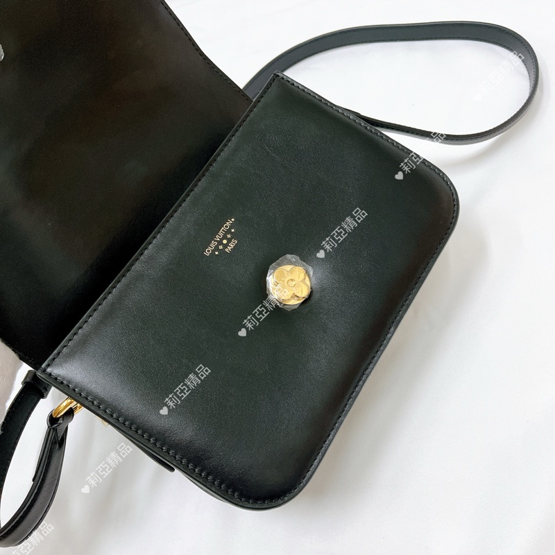 莉亞精品♡LV M55948 Pont9 黑金  二手-13