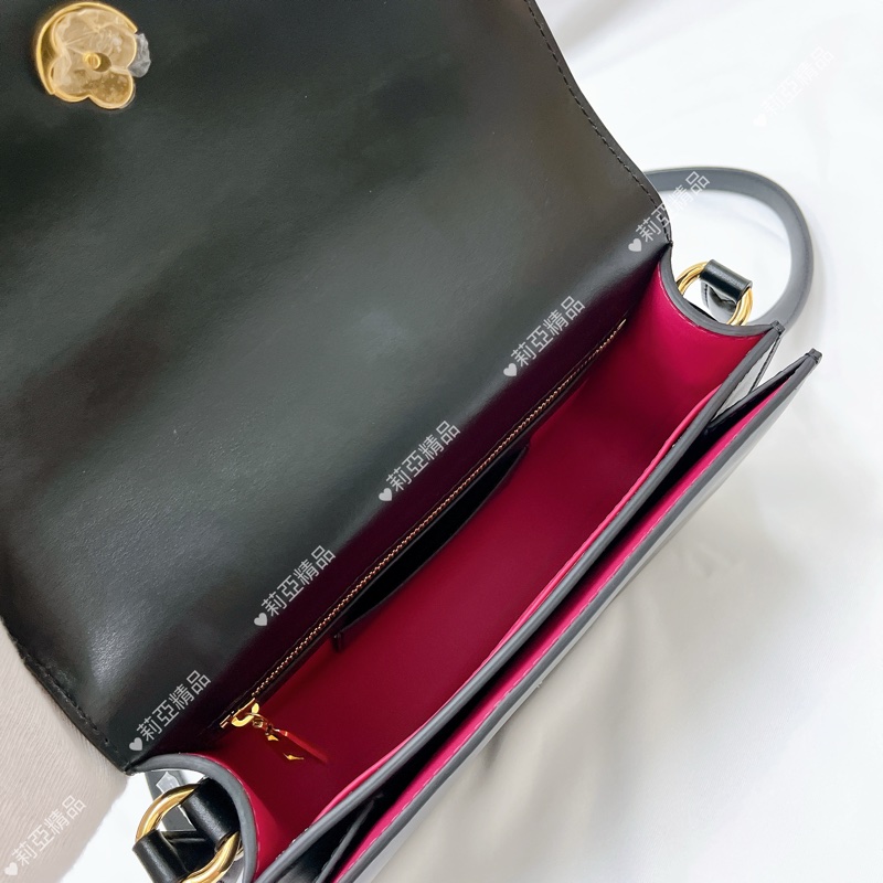 莉亞精品♡LV M55948 Pont9 黑金  二手-16