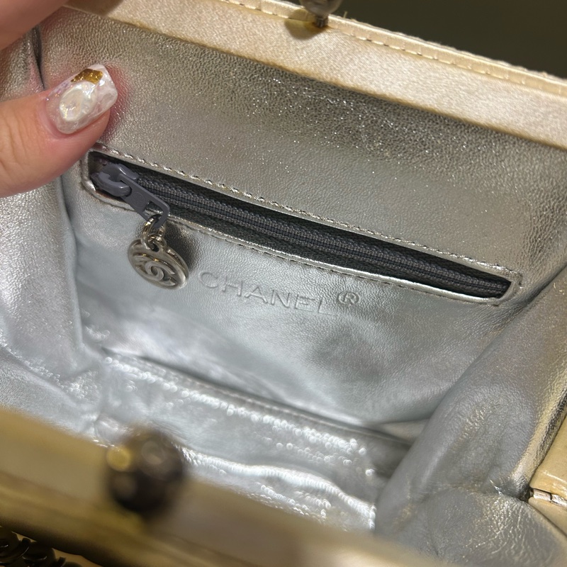 Chanel 香奈兒中古 羊皮晚宴包 白金色 銀鏈-4