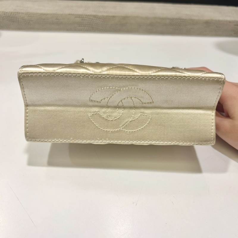 Chanel 香奈兒中古 羊皮晚宴包 白金色 銀鏈-2