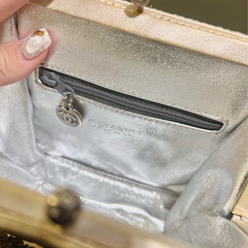 Chanel 香奈兒中古 羊皮晚宴包 白金色 銀鏈-3