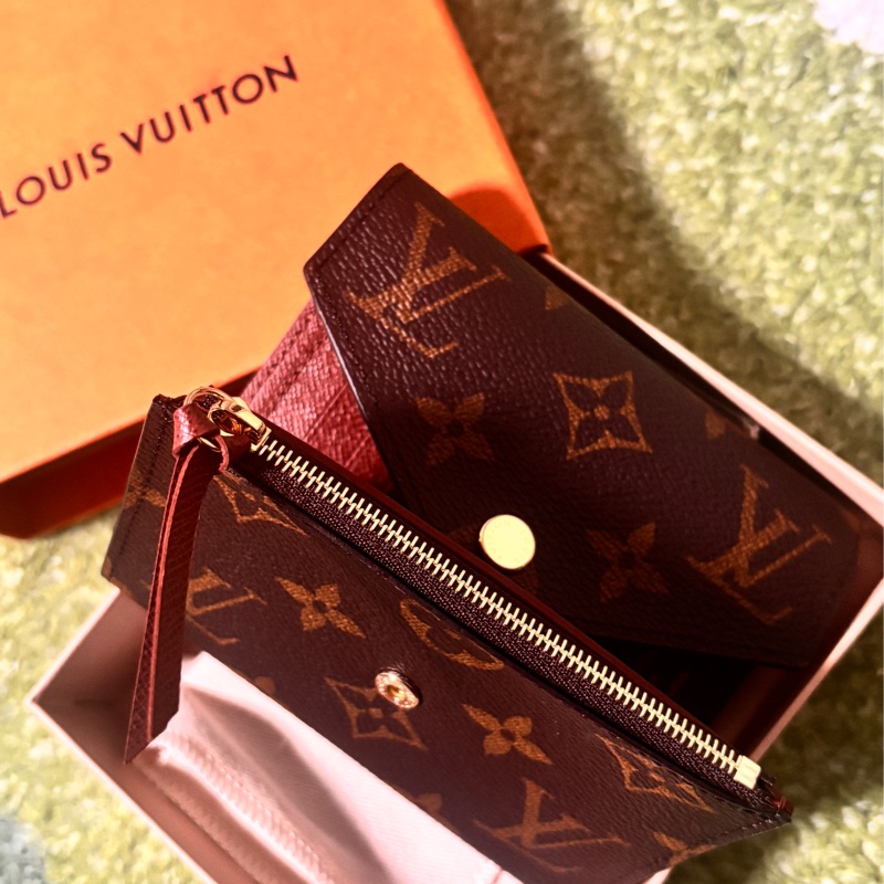 （全新）Louis Vuitton 經典老花棕色三折短夾-12