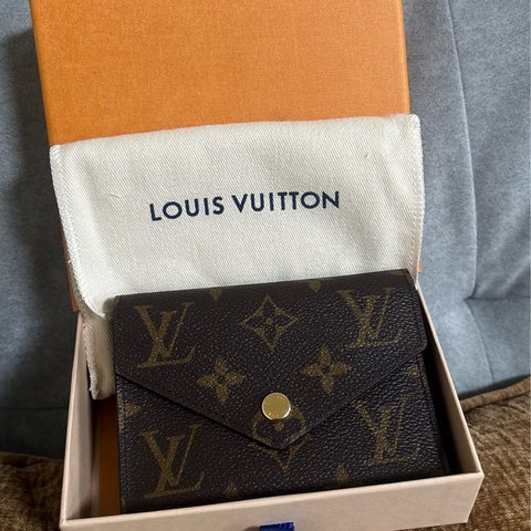 （全新）Louis Vuitton 經典老花棕色三折短夾