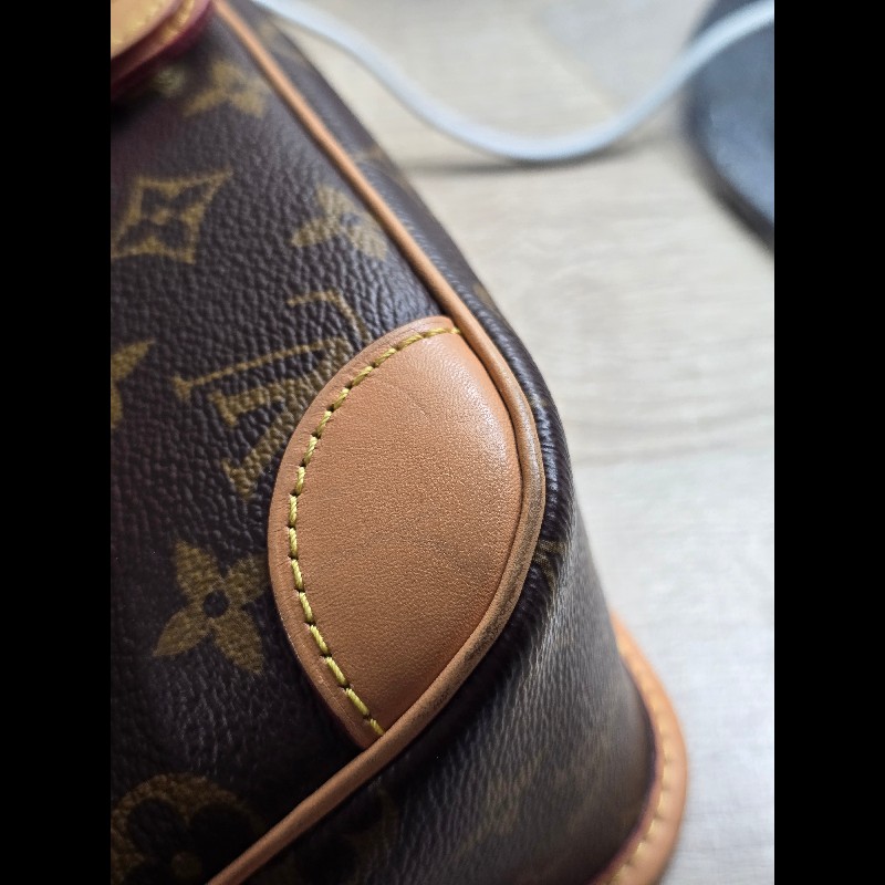 LV Diane M45985 法棍包 郵差包-6