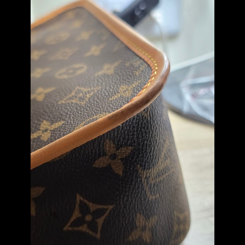 LV Diane M45985 法棍包 郵差包-8