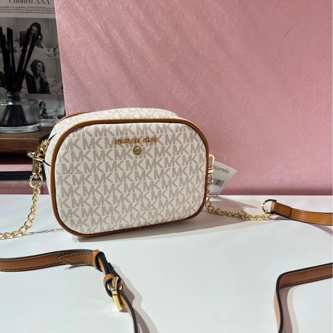 Michael Kors｜MK的JET SET CHARM全新經典老花相機麻將包 可單肩/斜背