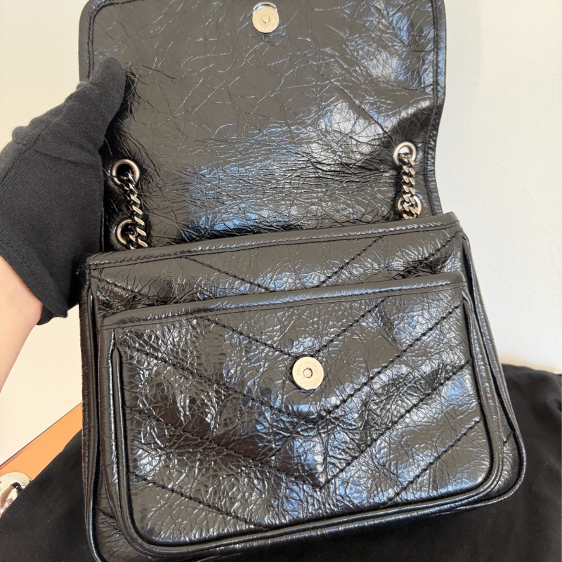 #98新 #超火YSL Niki Baby 黑色銀鏈-13