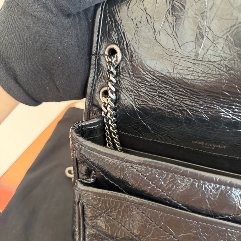 #98新 #超火YSL Niki Baby 黑色銀鏈-15