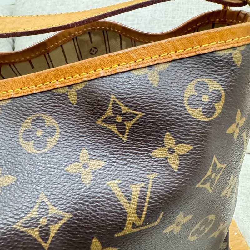 Lv delightful  肩背包 斜背包 pm-8